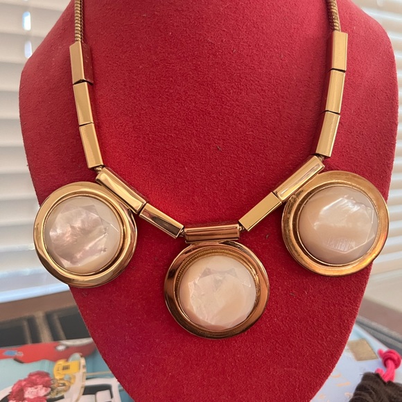 Kate spade statement necklace with original duster bag and adjustable strap - Picture 4 of 5